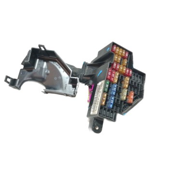 CAJA RELES / FUSIBLES 586440 INTERIOR IZQ