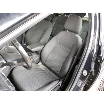 ASIENTO DELANTERO IZQUIERDO 