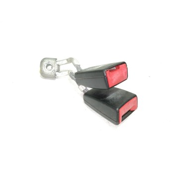 ENGANCHE CINTURON TRASERO IZQUIERDO 1K857739M 