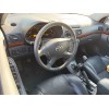 toyota avensis (_t25_) del año 2004