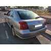 toyota avensis (_t25_) del año 2004