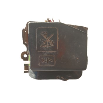 CAJA RELES / FUSIBLES 284B11429R 2438095 243809584R