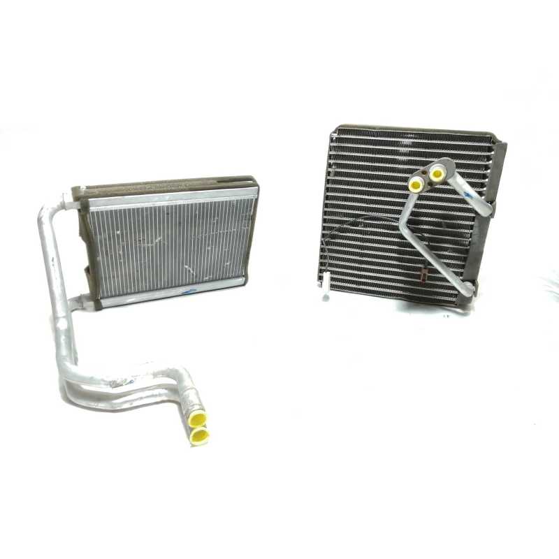 Recambio de condensador / radiador aire acondicionado para kia sportage ex referencia OEM IAM 060713  