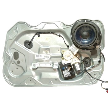 ELEVALUNAS DELANTERO DERECHO 4M51A045H16A 