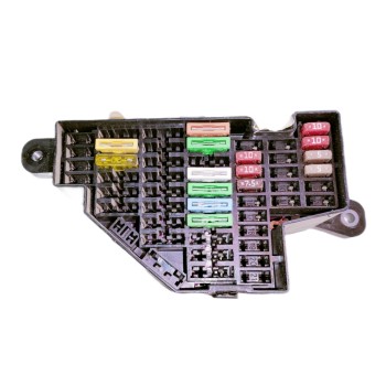 CAJA RELES / FUSIBLES 