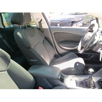 ASIENTO DELANTERO IZQUIERDO 
