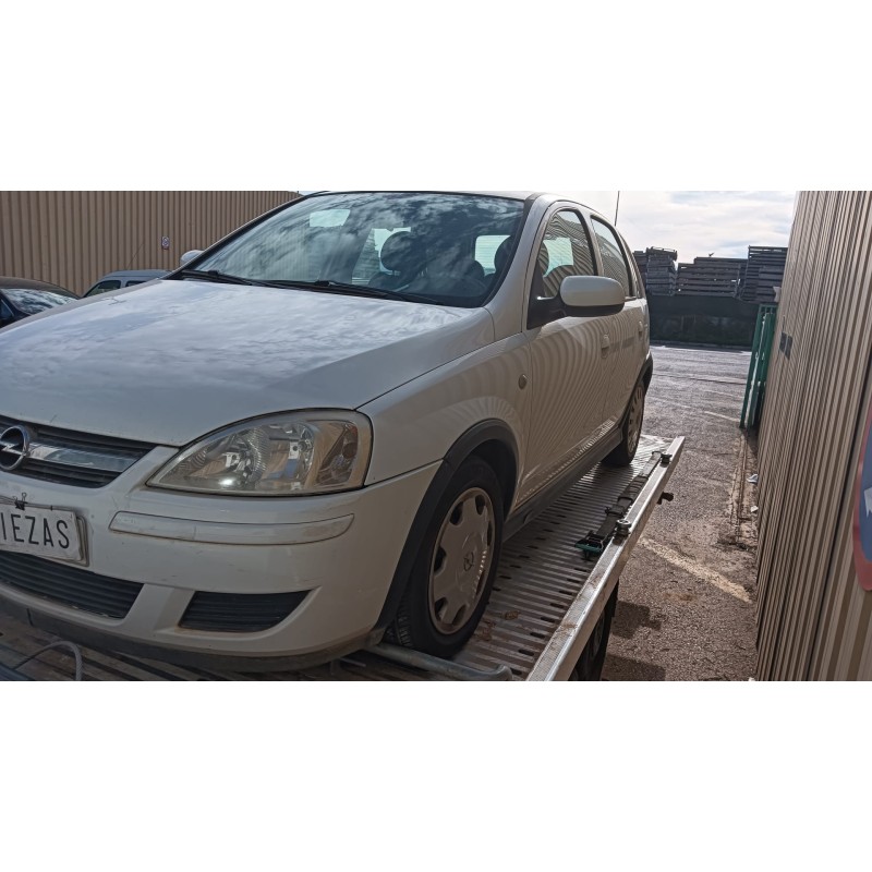 opel corsa c (x01) del año 2004