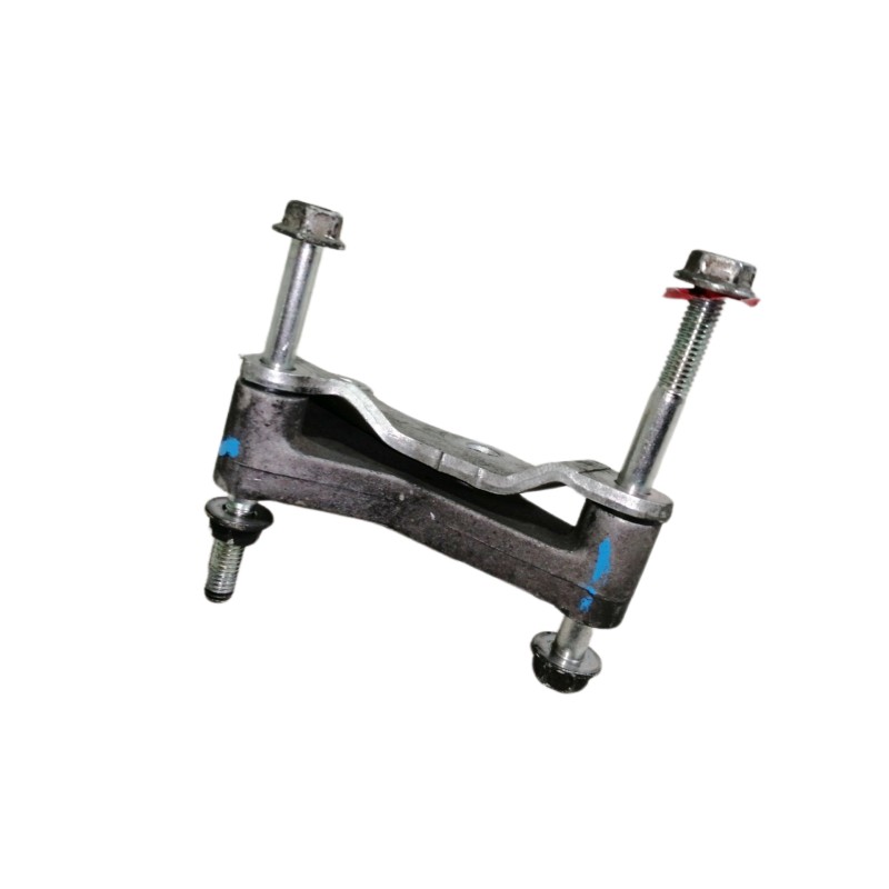 Recambio de soporte bomba inyeccion para ssangyong rodius xdi limited referencia OEM IAM   
