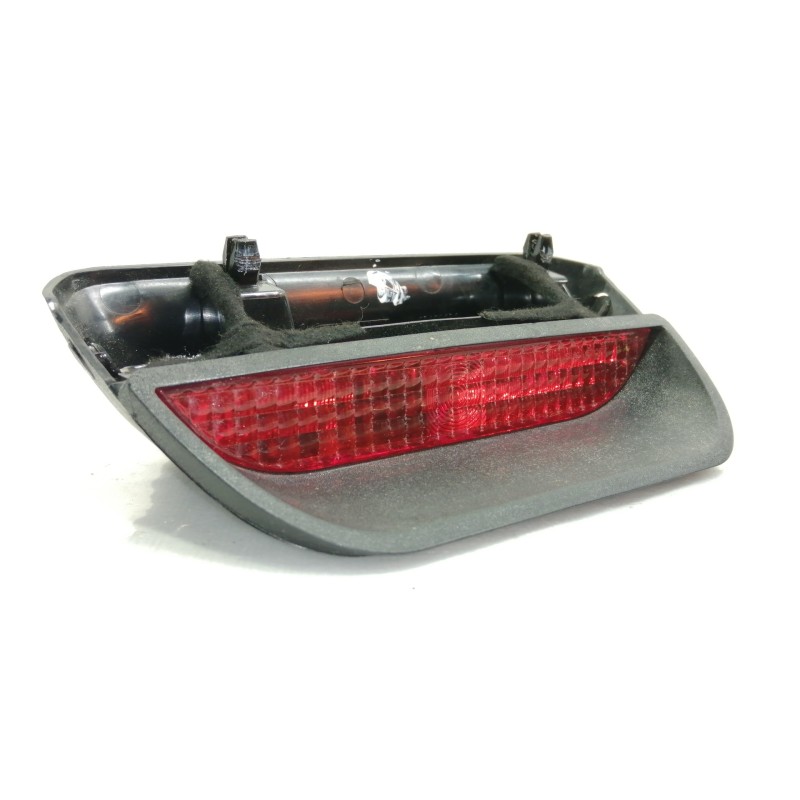 Recambio de luz central de freno para dacia sandero ambiance referencia OEM IAM 8200734823B  