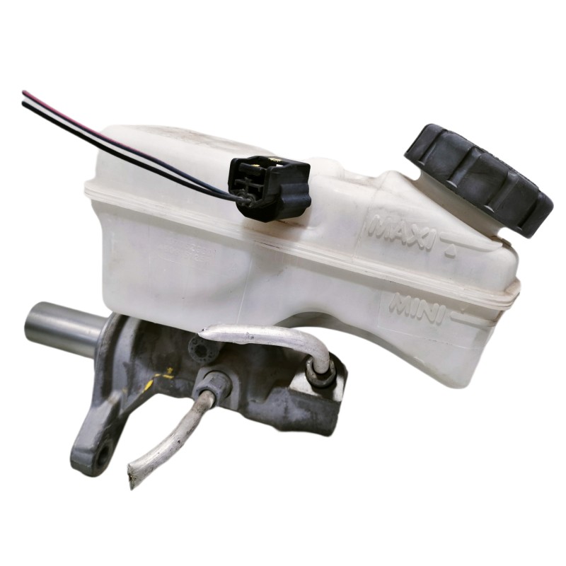 Recambio de bomba freno para dacia duster ambiance 4x2 referencia OEM IAM 460915125R 460112629R 22304 1070529S01