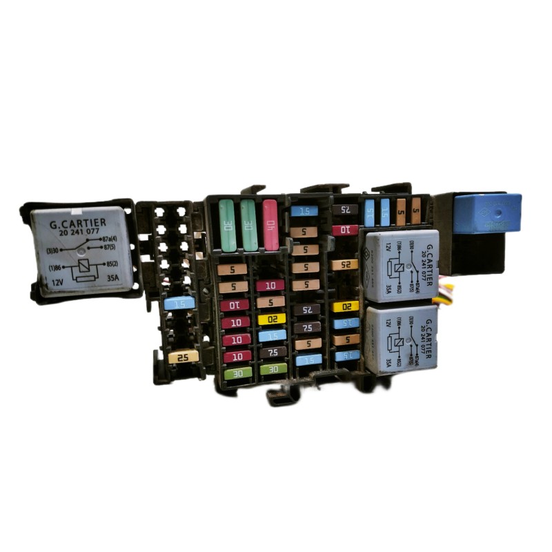 Recambio de caja reles / fusibles para dacia duster ambiance 4x2 referencia OEM IAM 8200351489  8200830500