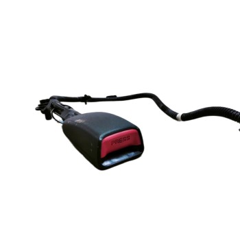 ENGANCHE CINTURON DELANTERO IZQUIERDO 888301 Y000EQ L11290181
