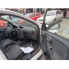 opel corsa c (x01) del año 2004