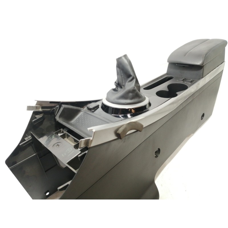 Recambio de apoyabrazos central para mazda cx-7 (er) active referencia OEM IAM EH6464441  