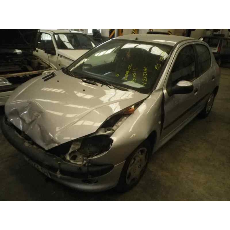 PEUGEOT 206 BERLINA