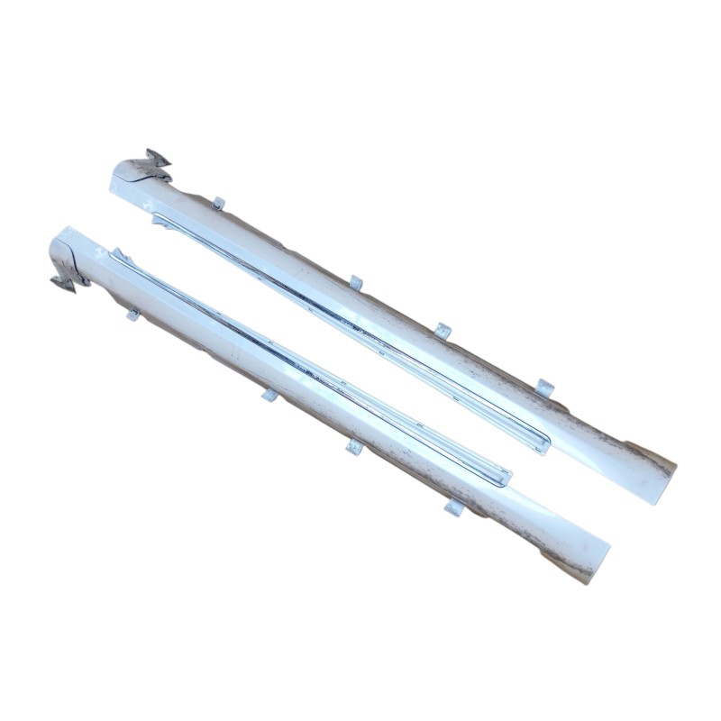 Recambio de estribos laterales para tesla model s (5yjs) referencia OEM IAM 600587400J  