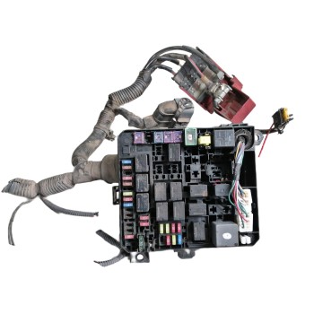 CAJA RELES / FUSIBLES 8565A266 