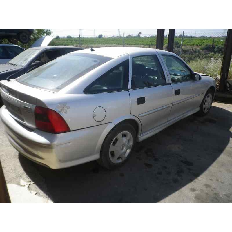 OPEL VECTRA B BERLINA