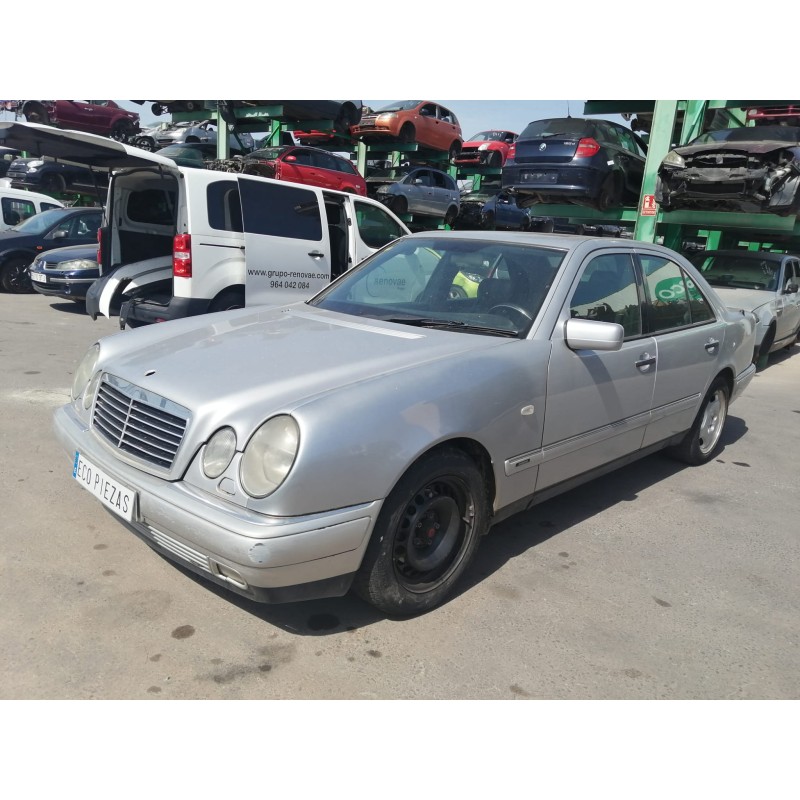 mercedes-benz clase e (w210) del año 1996