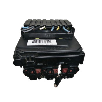 CAJA RELES / FUSIBLES 