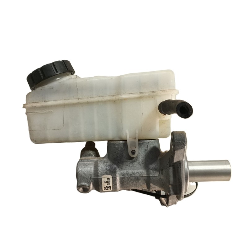 Recambio de bomba freno para dacia duster ambiance 4x2 referencia OEM IAM 1070529801 460915125R 250JAGD8