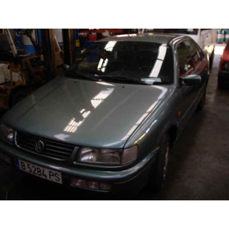 VOLKSWAGEN PASSAT BERLINA (312)