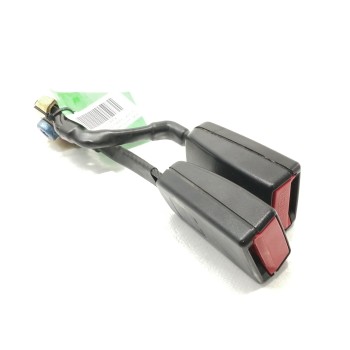 ENGANCHE CINTURON TRASERO DERECHO A2218600269 