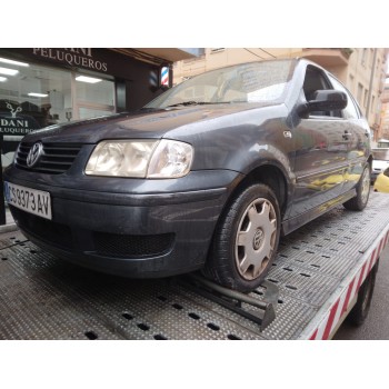 VOLKSWAGEN POLO BERLINA (6N2)