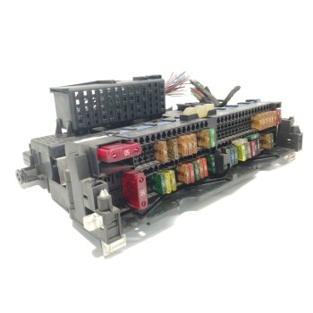 CAJA RELES / FUSIBLES 18500000000 