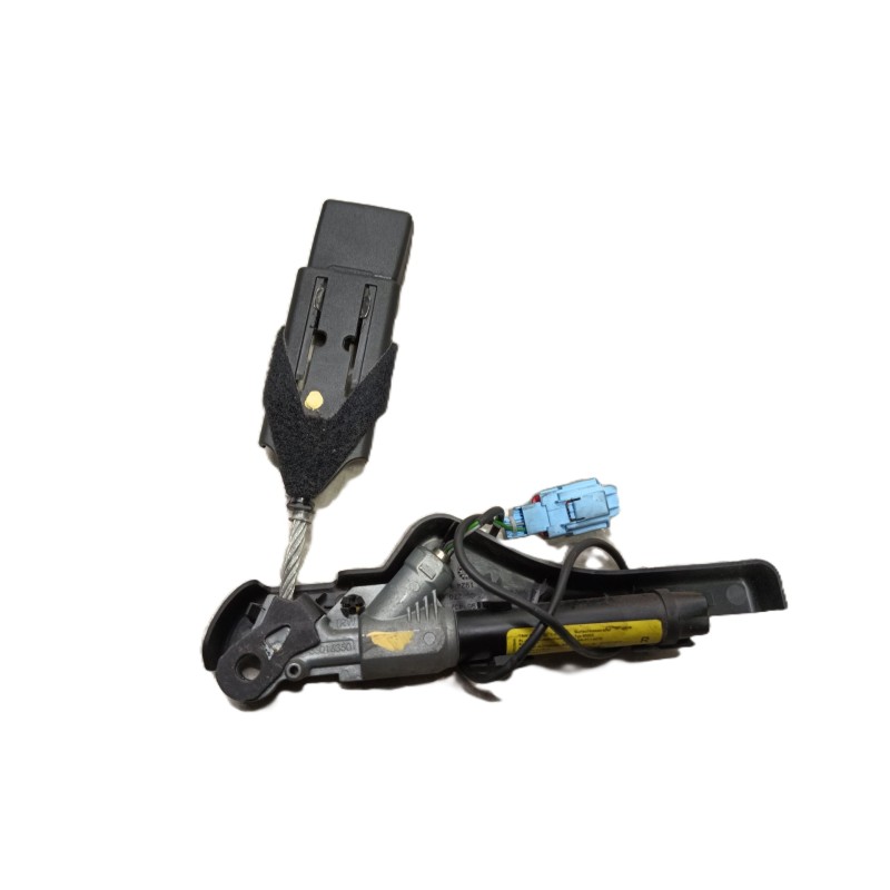 Recambio de enganche cinturon delantero derecho para citroën c2 furio referencia OEM IAM 33016350 33022955 