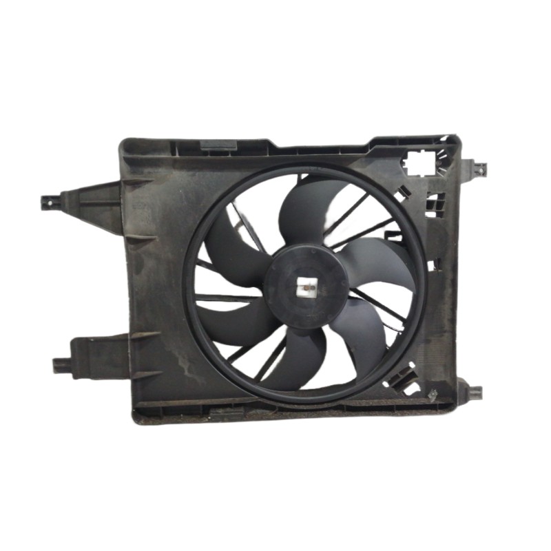 Recambio de electroventilador para renault scenic ii confort authentique referencia OEM IAM 8240357  