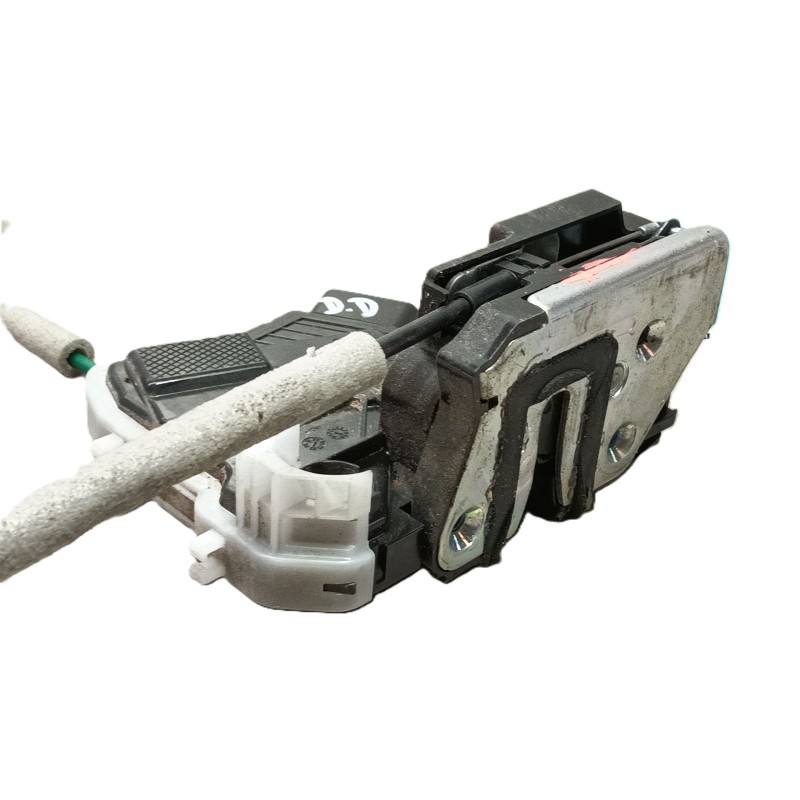 Recambio de cerradura puerta delantera derecha para ssangyong tivoli grand 1.2 t-gdi referencia OEM IAM 7122035000  