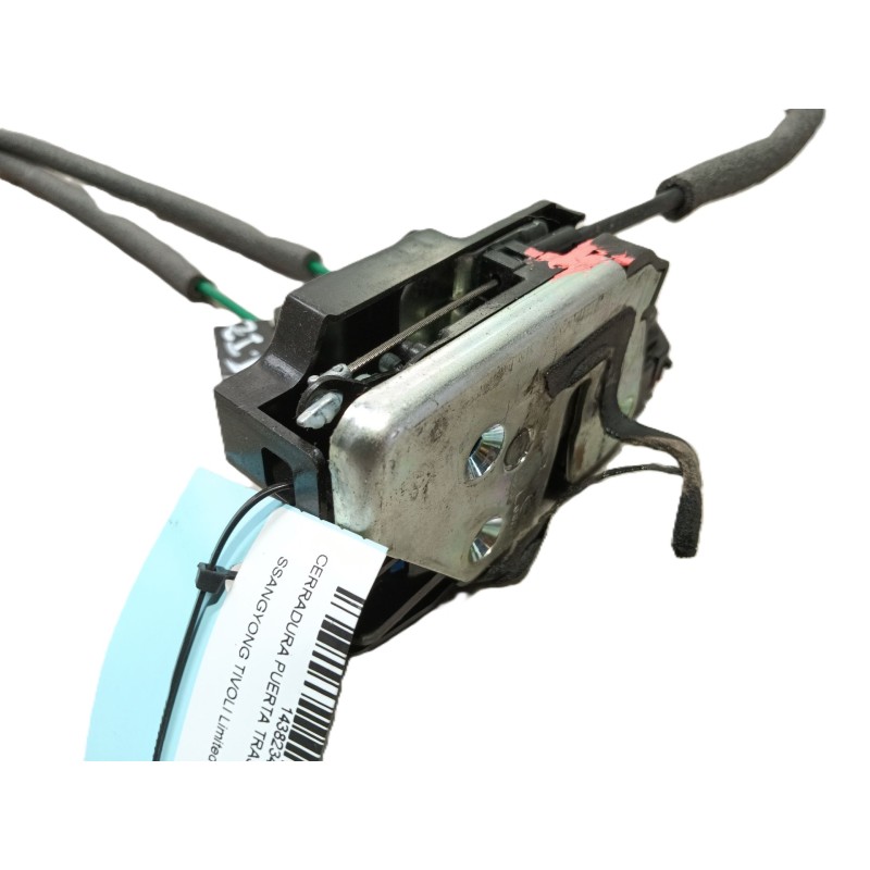 Recambio de cerradura puerta trasera izquierda para ssangyong tivoli grand 1.2 t-gdi referencia OEM IAM 7131035001  