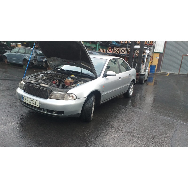 AUDI A4 BERLINA (B5)