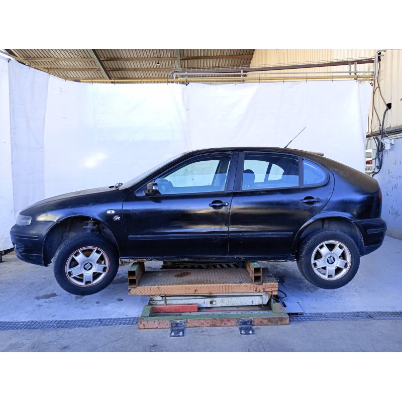 SEAT LEON (1M1)