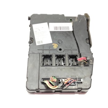 CAJA RELES / FUSIBLES 