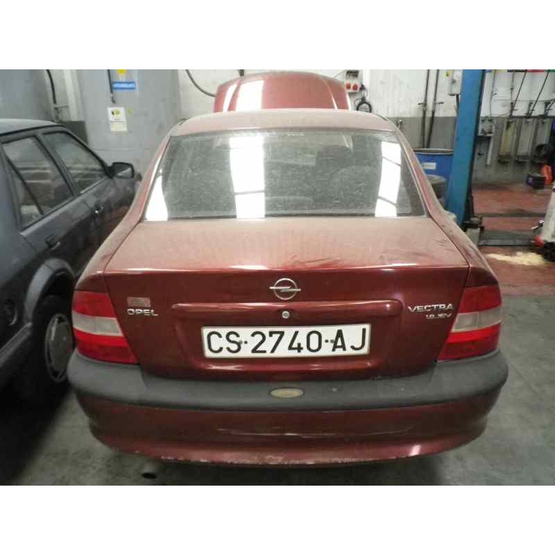 OPEL VECTRA B BERLINA