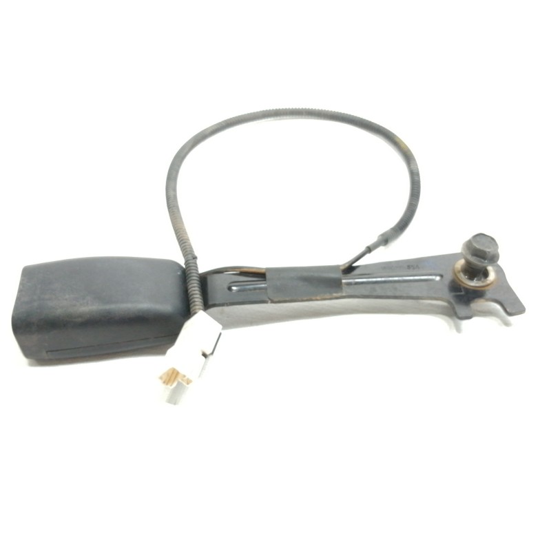 Recambio de enganche cinturon delantero izquierdo para hyundai ix35 comfort 2wd referencia OEM IAM 1K06885354  