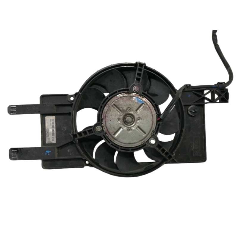 Recambio de electroventilador para ford focus lim. (cb8) trend referencia OEM IAM 1815246 BV618C607SB 8240670