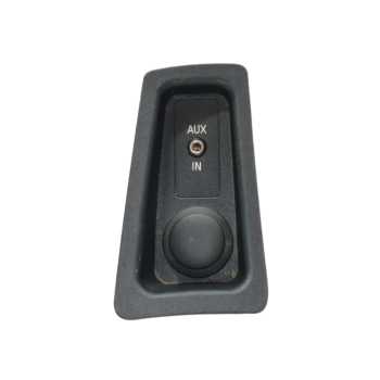 MODULO ELECTRONICO 61316930561 TOMA AUXILIAR 