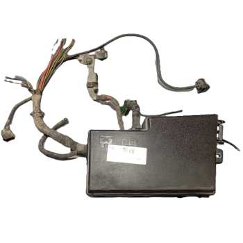 CAJA RELES / FUSIBLES 