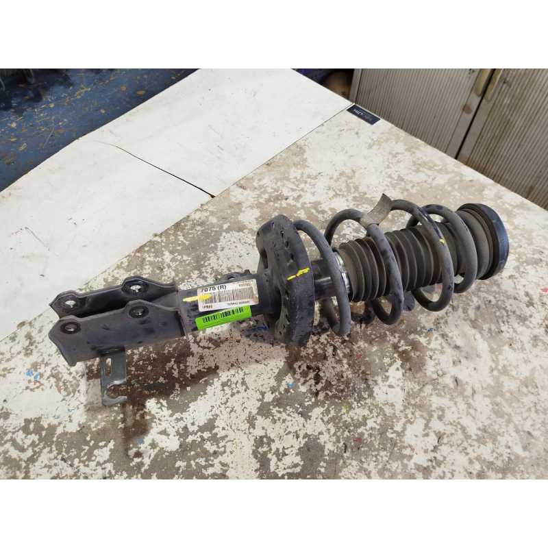 Recambio de amortiguador delantero derecho para chevrolet cruze (j300) 2.0 cdi referencia OEM IAM 39027818  
