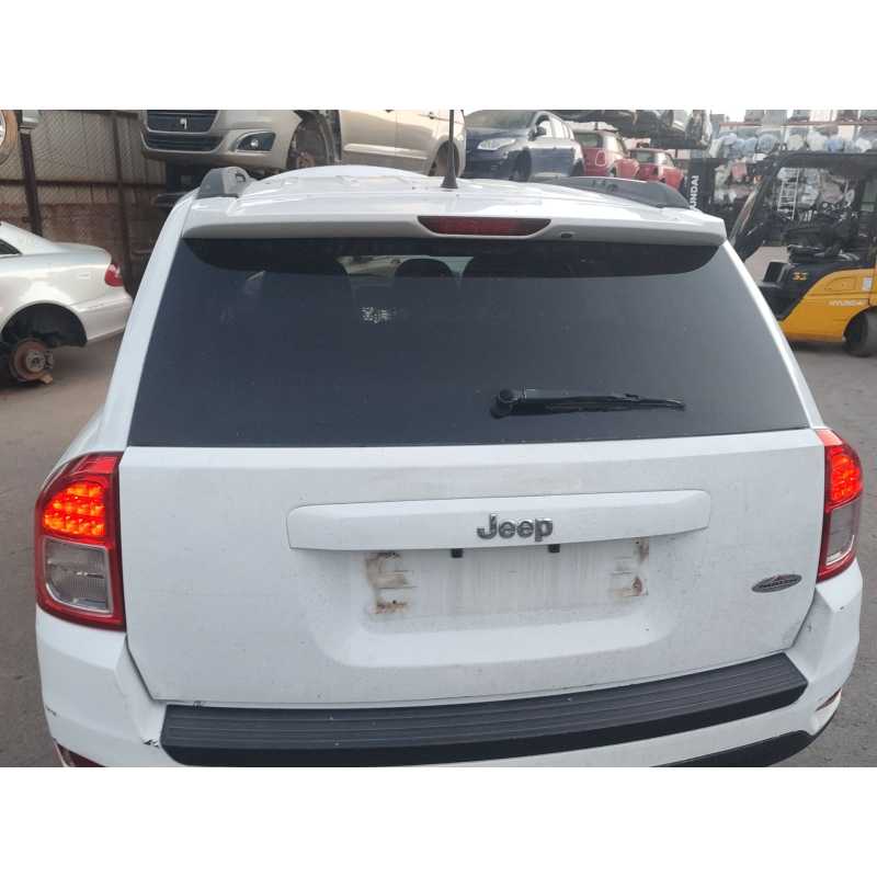 Recambio de porton trasero para jeep compass (mk49) 2.2 crd referencia OEM IAM 05074972AI  