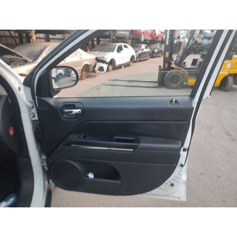 Recambio de guarnecido puerta delantera derecha para jeep compass (mk49) 2.2 crd referencia OEM IAM   