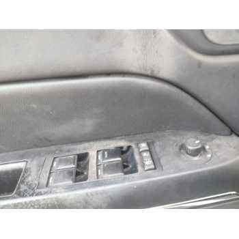 MANDO ELEVALUNAS DELANTERO IZQUIERDO 04602780AD 