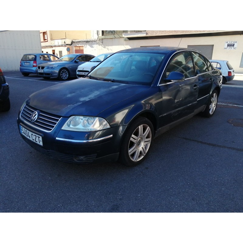 VOLKSWAGEN PASSAT BERLINA (3B3)