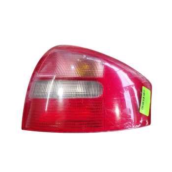 PILOTO TRASERO DERECHO 4B5945096 85831BL 148162
