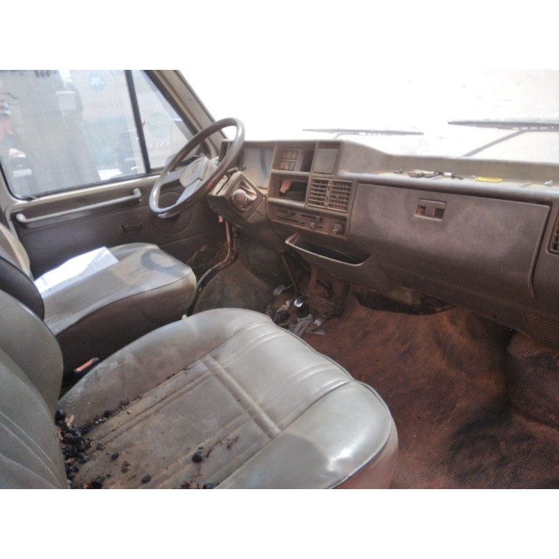 PEUGEOT J5 (280)