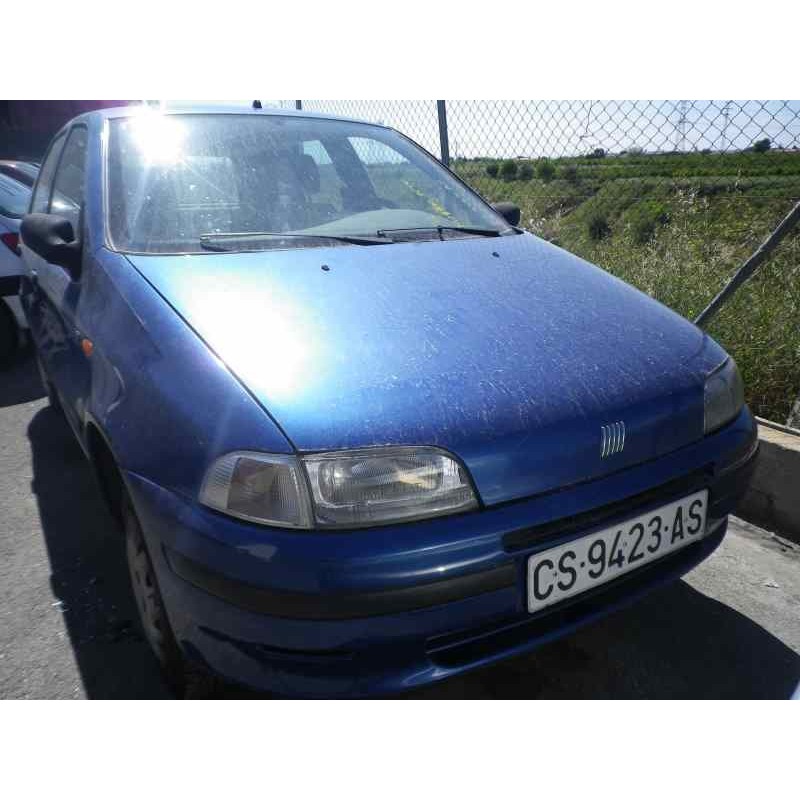 FIAT PUNTO BERLINA (176)