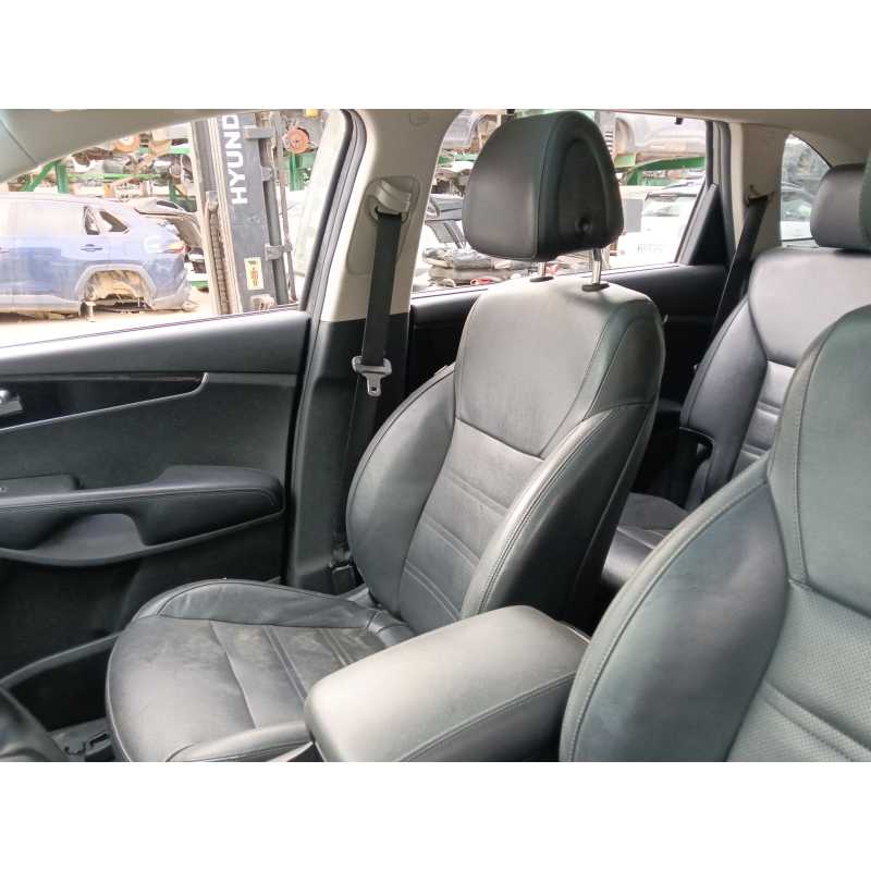 Recambio de asiento delantero derecho para kia sorento iii (um) 2.2 crdi 4wd referencia OEM IAM   